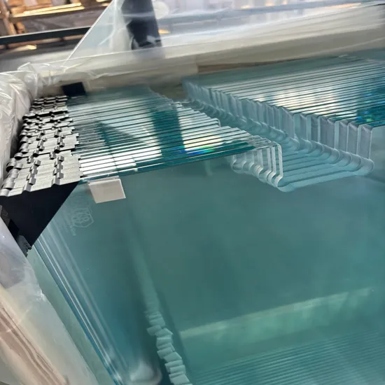 中国プロフェッショナル工場価格 CE 標準強化強化ラミネート絶縁 PDLC 切り替え可能な電気マジックプライバシー調光装飾窓スマート ガラス